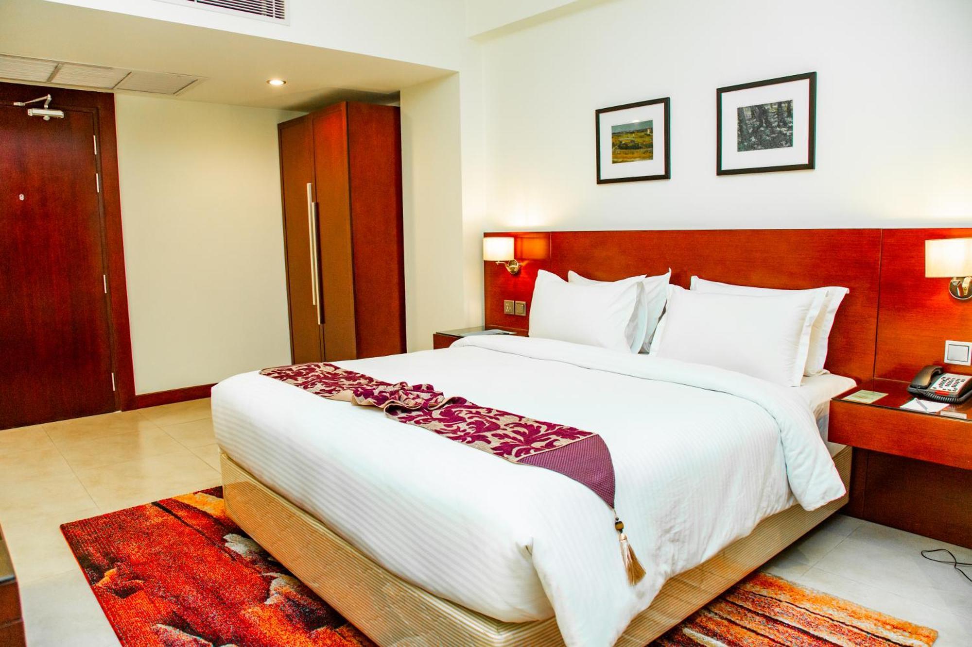 Hotel Grand Park Barishal Экстерьер фото